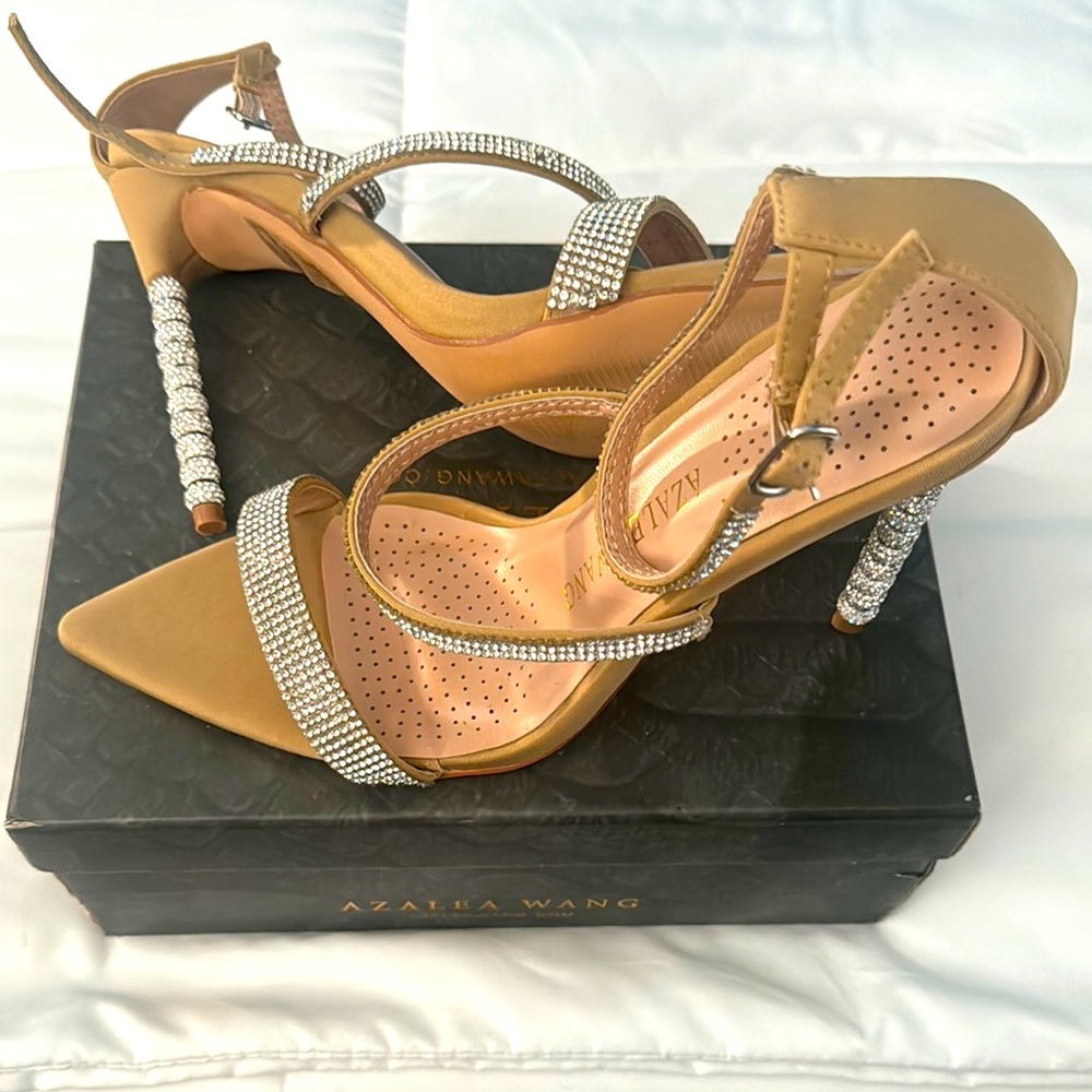 Nude/Sand tone sandals, crystal heel and straps.